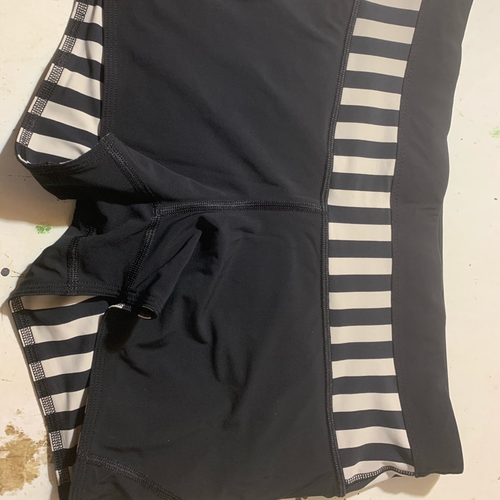 Lululemon Swim Shorts ** reversible** size 8